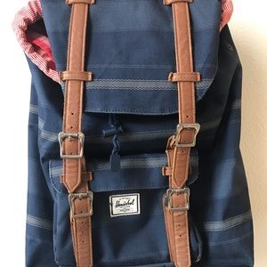 Herschel Little America Backpack Mid-Volume